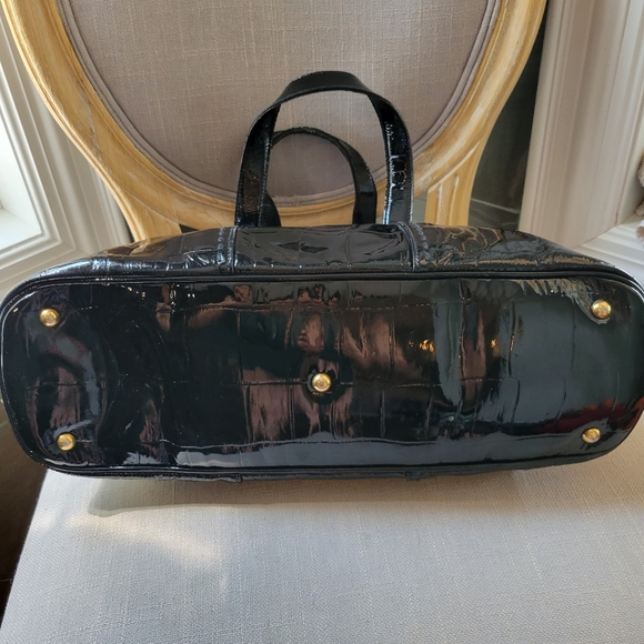 YVES SAINT LAURENT infamous MUSE bag in black patent leather & gold brass - Picture 7 of 14